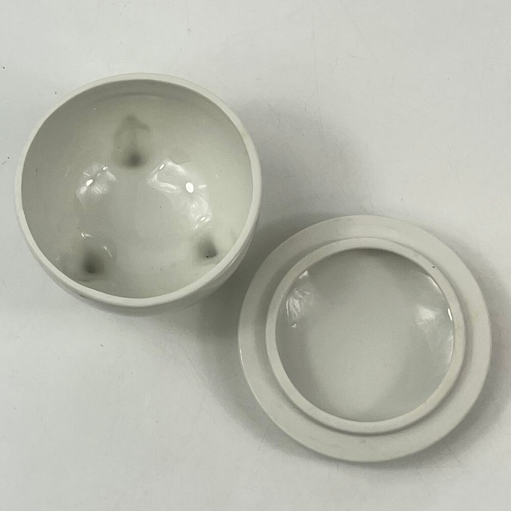 Holly Hobbie Porcelain Footed Trinket Box “Put On A Happy Face” Japan 1973 VTG - Picture 6 of 9
